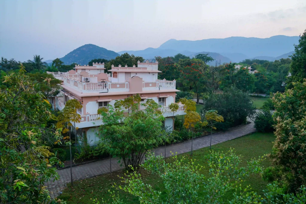 Sattva Rooms Executive6